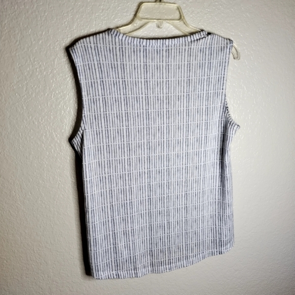 Athleta Women Stripe Breezy High Low Muscle Tank Top sz S - Picture 5 of 6